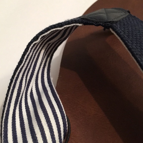 NEW GAP Men’s Thong Sandals Flip Flop Shoe - Picture 4 of 6